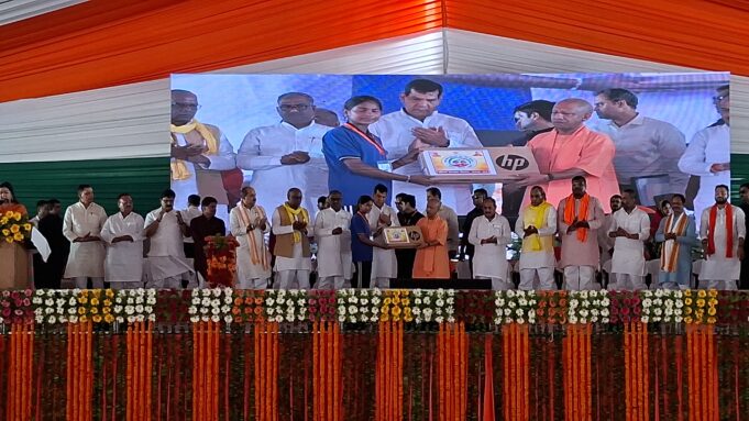 2017 के पहले की सरकार में बेटी और व्यापारी संकट में,अब इनमें सेंधमारी करने वाले की हालत रावण व कंस जैसी दुर्गति