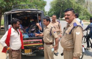 पुलिस ने डग्गामार स्कूली वाहनों का किया जांच हड़कंप