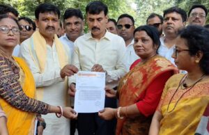 प्रधानमंत्री नरेंद्र मोदी के सम्मान में भाजपा महिला मोर्चा का जोरदार प्रदर्शन