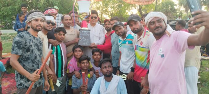 फाइनल मुकाबले में दरगाह की टीम ने जजौली को 9 विकेट से हरा कर ख़िताब पर जमाया कब्ज़ा