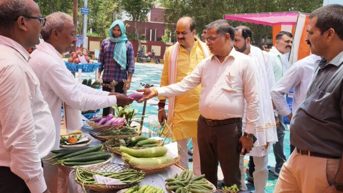 प्राकृतिक खेती कार्यशाला एवं जन जागरूकता अभियान के तहत जनपद स्तरीय खरीफ गोष्ठी/प्रदर्शनी का आयोजन संपन्न