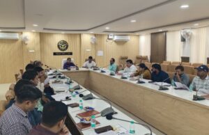 मुख्य विकास अधिकारी ने ग्राम पंचायत मऊकुबेर में आयोजित जन चौपाल में सुनीं ग्रामीणों की समस्याएं, त्वरित निस्तारण के दिए निर्देश