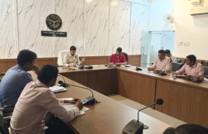 निकायों की मासिक समीक्षा बैठक संपन्न, कार्यों में लापरवाही पर होगी कड़ी कार्रवाई जिलाधिकारी