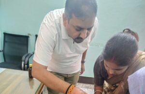 बिटामिन ए सिरफ वितरण अभियान का अधीक्षक ने किया शुभारंभ