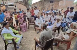 नदी में डूबने के मामलें मे परिजनों को सरकार से मुआवजा देने की किया मांग