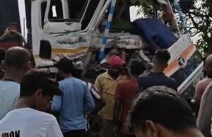 ट्रैक्टर ट्रेलर में भिड़ंत ट्रेलर चालक गंभीर