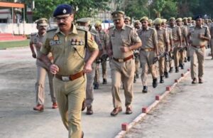 पुलिस अधीक्षक ने साप्ताहिक प्रेड की लिया सलामी