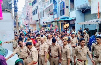 दोहरीघाट पुलिस पर कस्डी में पीट कर हत्या करने का आरोप, ग्रामीणों का फुटा गुस्सा