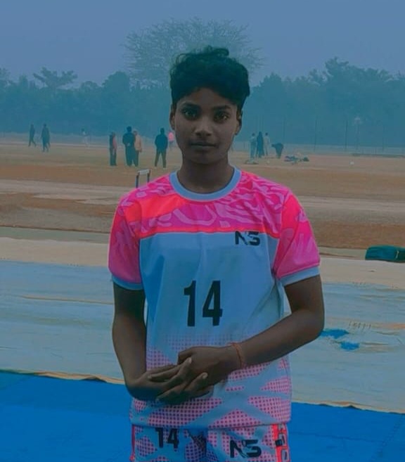 मऊ की बेटी अंजलि ने कबड्डी और रनिंग में मचाया धुम, उत्तराखंड टीम में हुआ चयन 0 ग्रामीण परिवेश से निकलकर राष्ट्रीय स्तर तक पहुंची शहीद अक्षयवर मल्ल महिला पीजी कॉलेज की छात्रा
