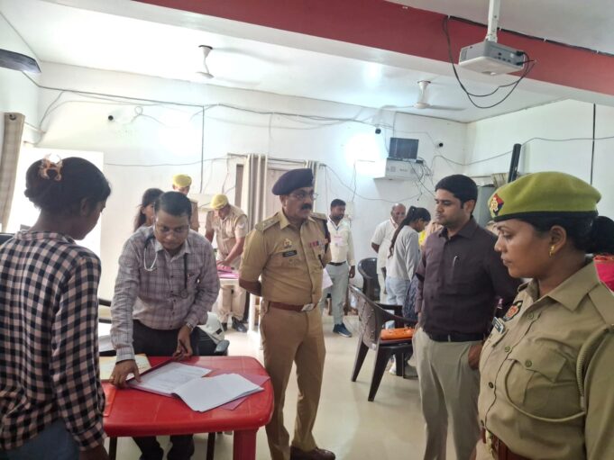 जिलाधिकारी ने होमगार्ड भर्ती परीक्षा की शारीरिक दक्षता परीक्षा एवं अभिलेखीय सत्यापन प्रक्रिया का किया निरीक्षण