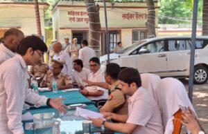 थाना समाधान दिवस में जिलाधिकारी ने सुनीं जनसमस्याएं,भूमि विवादों के गुणवत्तापूर्ण निस्तारण के दिए निर्देश