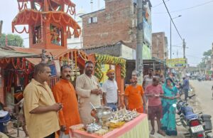 मधुबन शहीद स्मारक स्थित शिव मंदिर पर जलाभिषेक और विशाल भंडारे का आयोजन, उमड़ी श्रद्धालुओं की भीड़