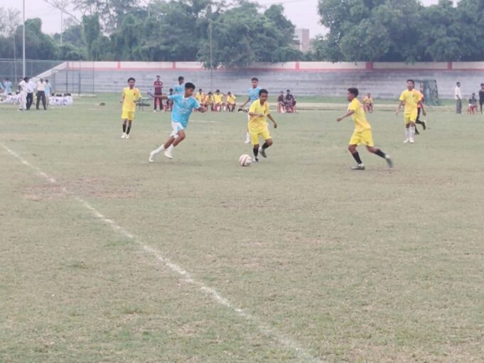 प्रदेश स्तरीय समन्वय जूनियर बालक फुटबॉल प्रतियोगिता में रोमांचक मुकाबले, खिलाड़ियों ने दिखाया उत्कृष्ट खेल कौशल