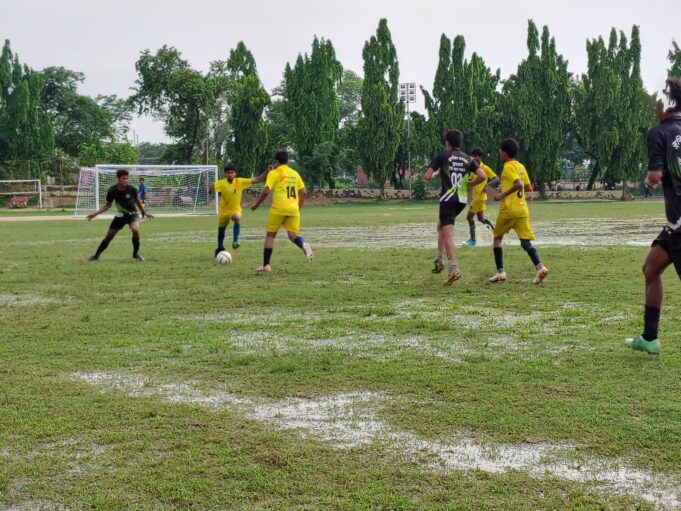 प्रदेश स्तरीय जूनियर बालक फुटबॉल प्रतियोगिता के क्वार्टर फाइनल मुकाबले संपन्न