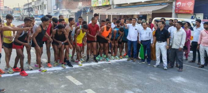 यूथ फेस्ट के अंतर्गत रेड रन मैराथन प्रतियोगिता का आयोजन, युवाओं को एचआईवी-एड्स एवं टीबी के प्रति किया जागरूक