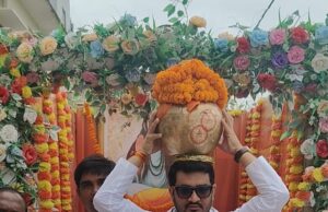संत रविदास शोभा यात्रा पहुंची डुमरी मर्यादपुर, ब्लॉक प्रमुख प्रति. के नेतृत्व में स्वागत