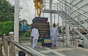 दीपिका शर्मा हत्याकांड: 20 दिन बाद भी कार्रवाई पर सवाल, नवल किशोर शर्मा ने उठाई ₹1 करोड़ मुआवजे और सरकारी नौकरी की मांग