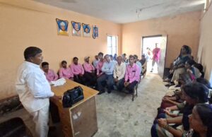चकरा वासूनगर स्थित साधू पब्लिक स्कूल में धूमधाम से मनाया गया शिक्षक दिवस, प्रबंधक शिवदेनी उर्फ साधू ने गोष्ठी कर शिक्षकों के योगदान पर डाला प्रकाश