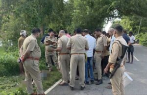 खेत में मिला अज्ञात शव सनसनी,पुलिस जांच में जुटी